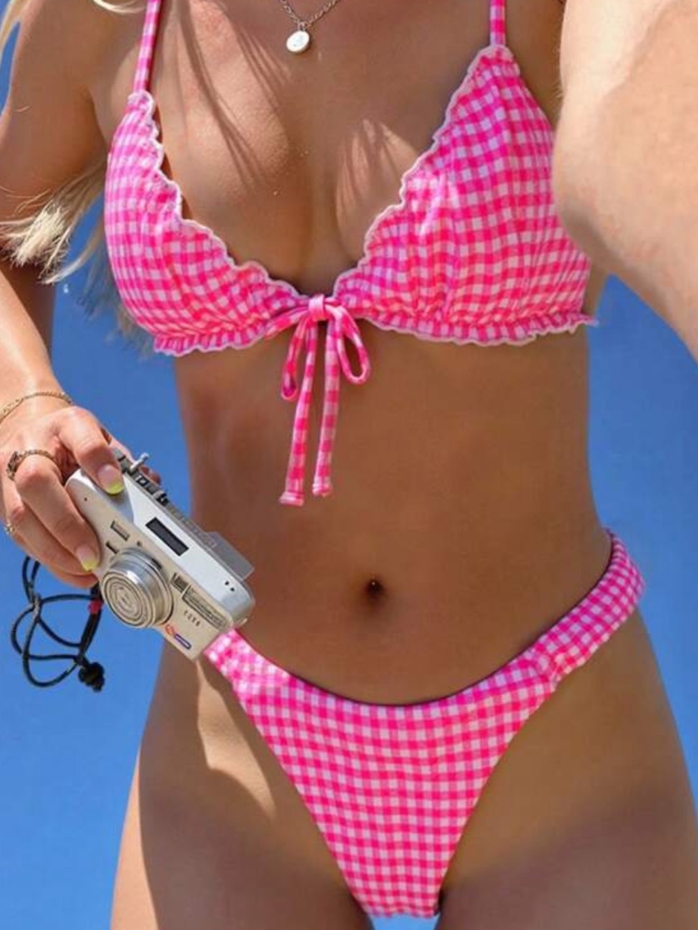 Hot pink ruffle trim bikini - Picture 3 of 3